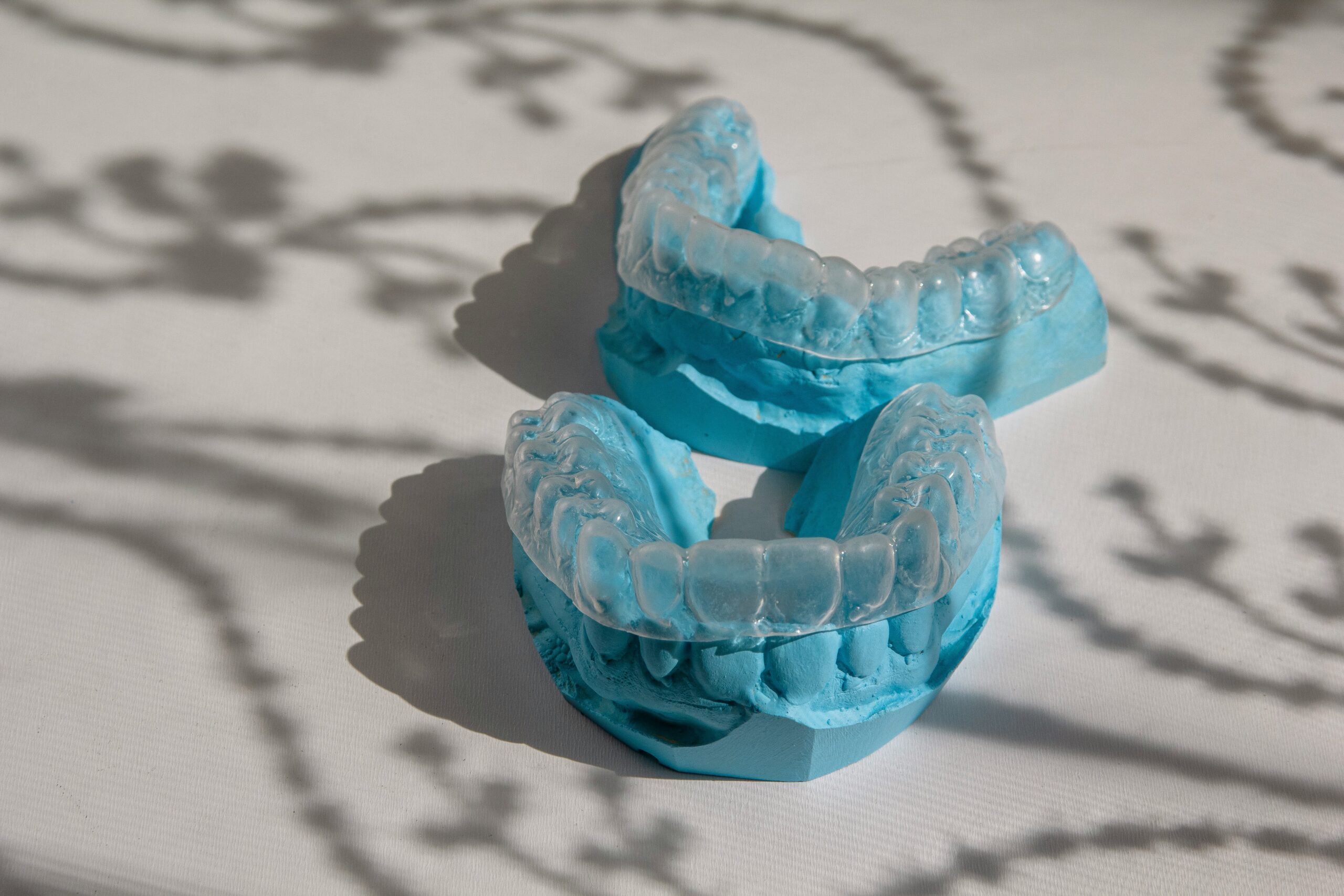 Teeth whitening kits UK — professional dental trays for at-home use